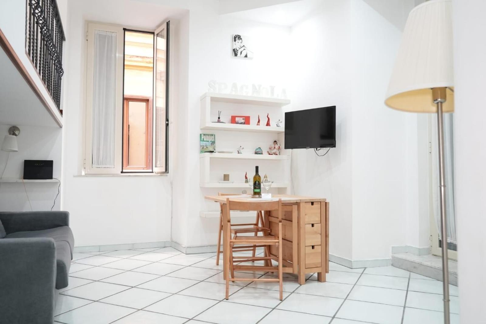 Casa Vacanza La Spagnola ナポリ エクステリア 写真